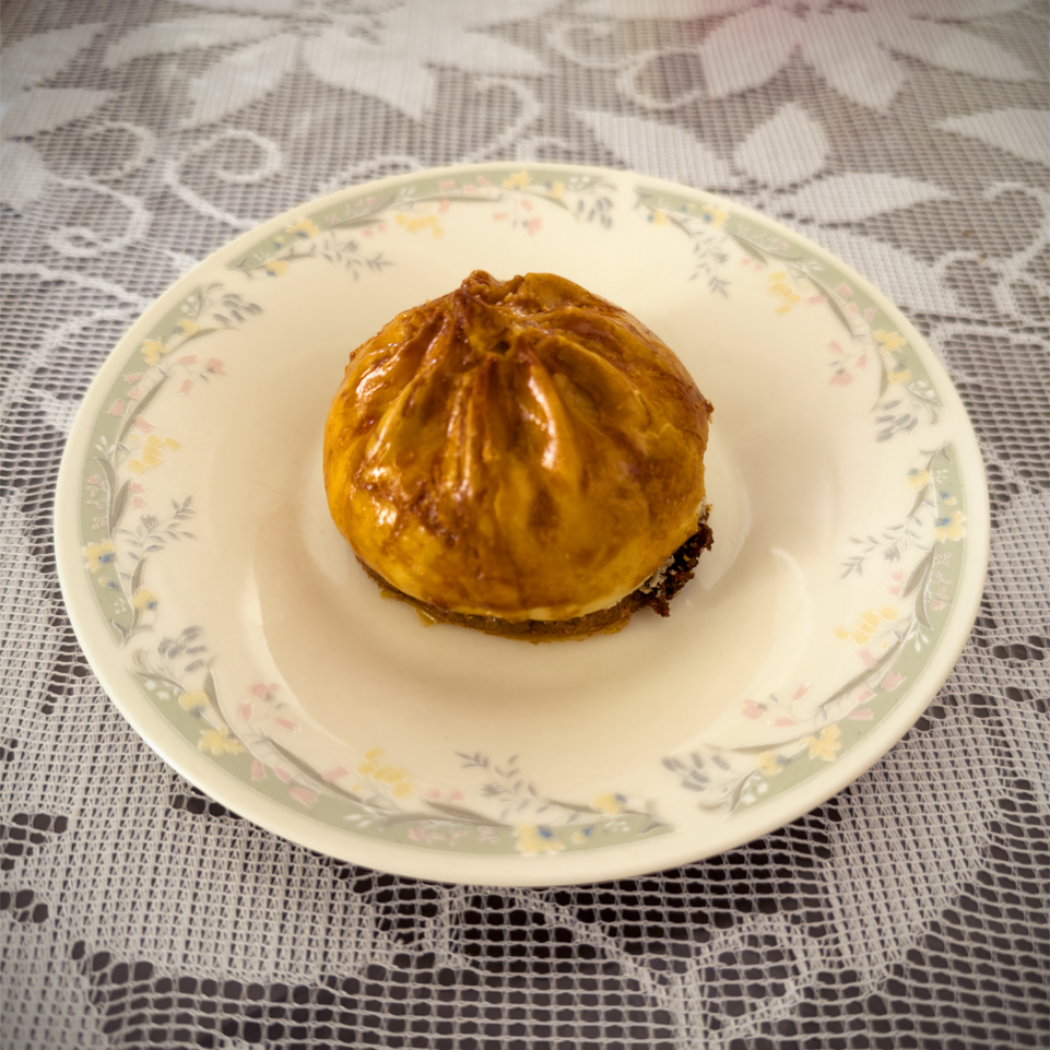 siew pau on plate